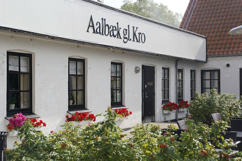 Hotel Aalb�k Gl. Kro