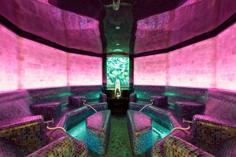 Hotel Aqua Dome - Tirol Therme L�ngenfeld