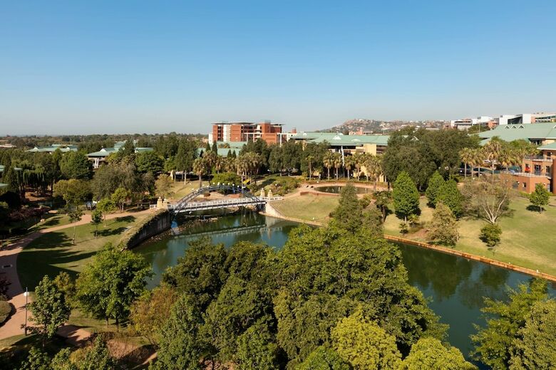 Protea Hotel By Marriott Roodepoort
