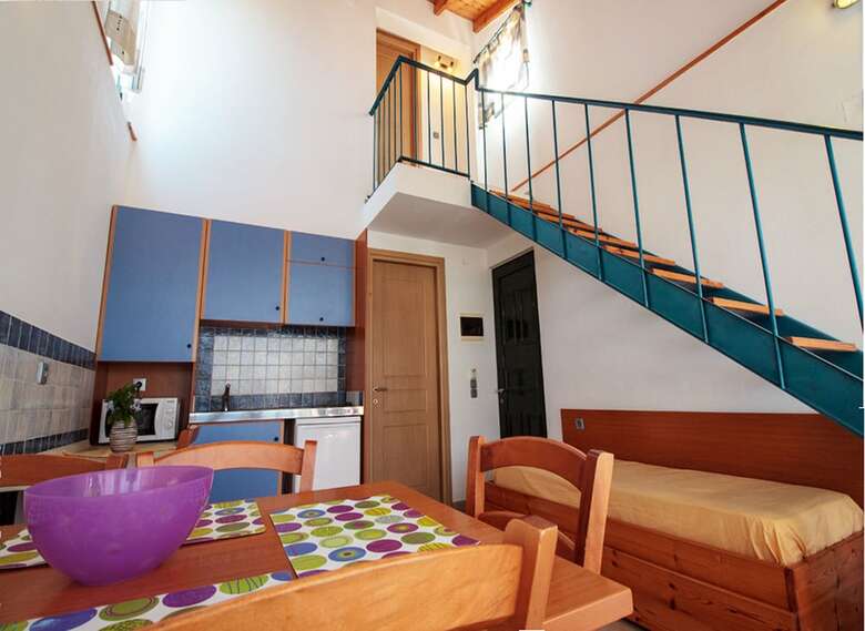 Nireas Studios & Apartments