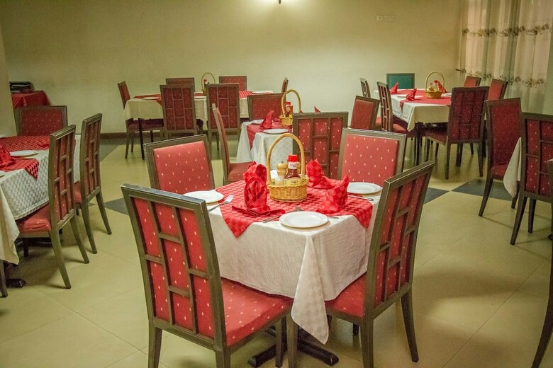 Holiday Express Hotel