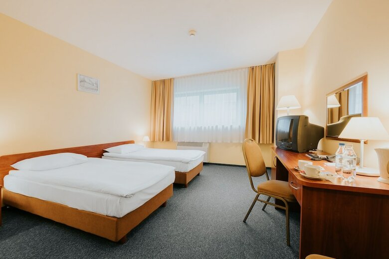 Sangate Hotel Airport