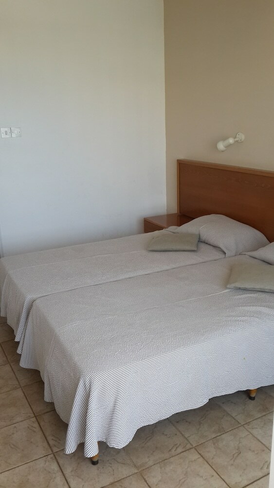 Aparthotel Captain Karas Holiday Apartments