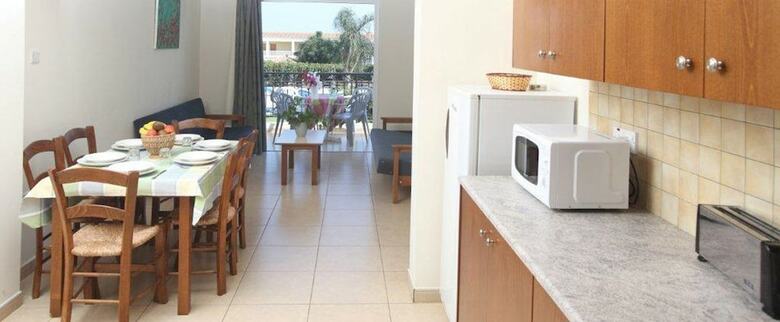 Aparthotel Captain Karas Holiday Apartments