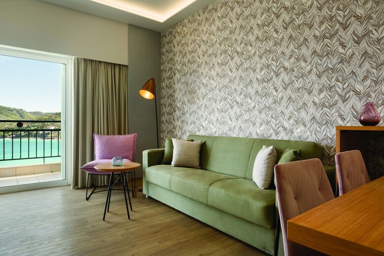 Hotel Dolce By Wyndham Attica Riviera