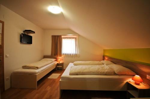Hostal Rooms Jana