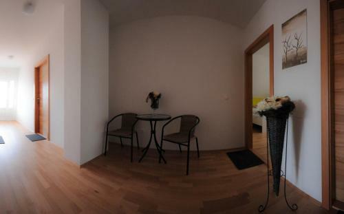 Hostal Rooms Jana