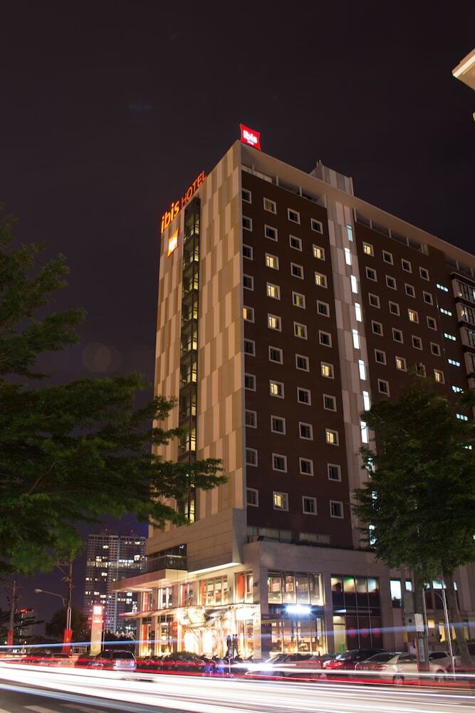 Hotel Ibis Saigon South