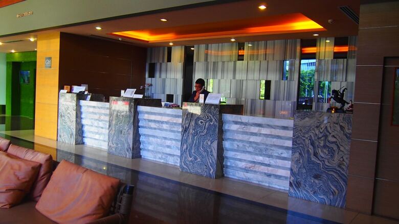 Grand Howard Hotel
