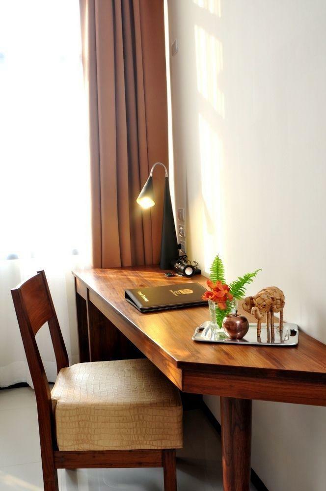 Grand Howard Hotel