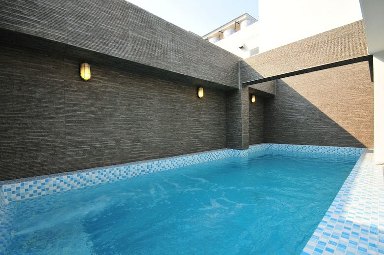 Hotel Win Long Place Serviced Apartment