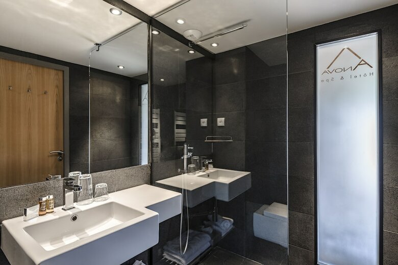 Anova Hotel & Spa