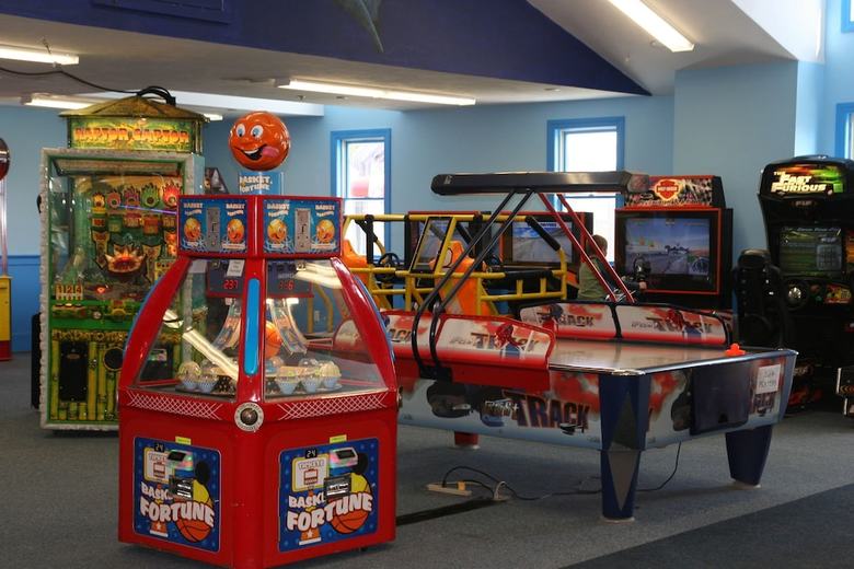 Motel Cape Cod Family Resort And Inflatable Park