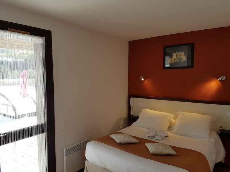 Hotel H�tel Les Gabarres