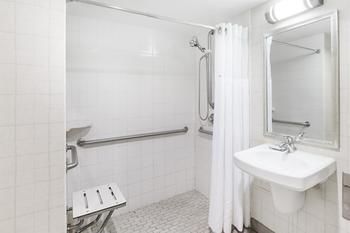 Hotel Holiday Inn Select University Center