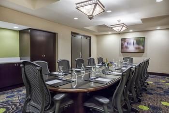 Hotel Holiday Inn Select University Center