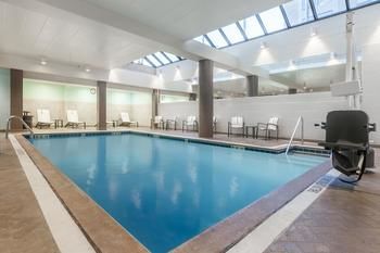 Hotel Holiday Inn Select University Center