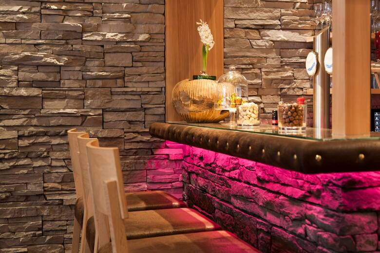 Hotel Am Dorfplatz Suites - Adults Only