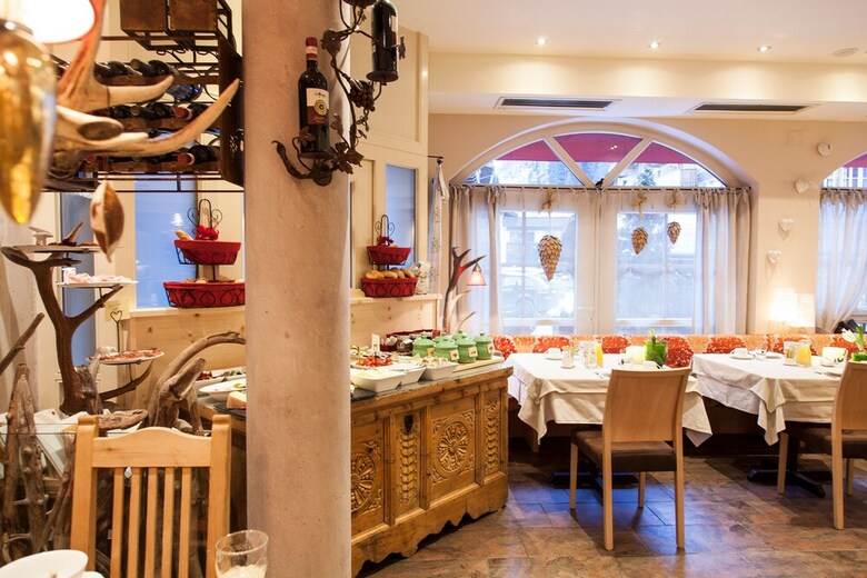 Hotel Am Dorfplatz Suites - Adults Only