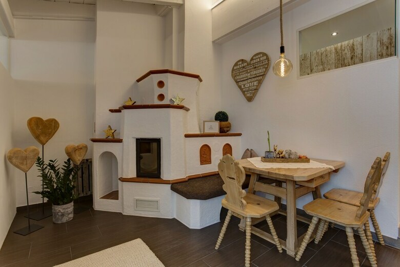 Hotel Am Dorfplatz Suites - Adults Only