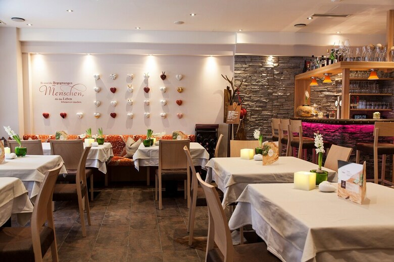 Hotel Am Dorfplatz Suites - Adults Only