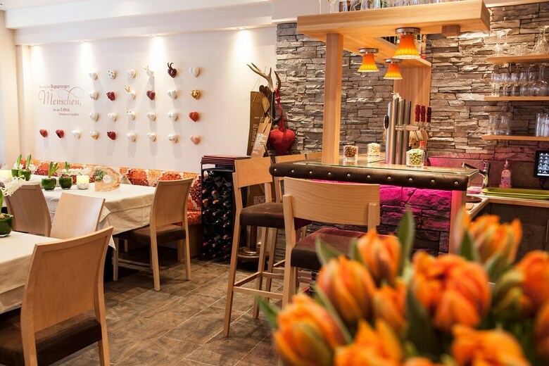 Hotel Am Dorfplatz Suites - Adults Only