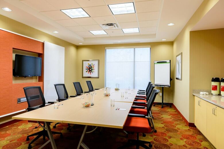 Hotel Towneplace Suites By Marriott Frederick