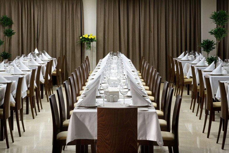 Ovis Hotel