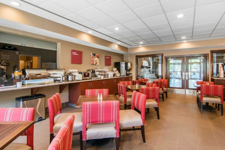 Hotel Comfort Suites Linn County
