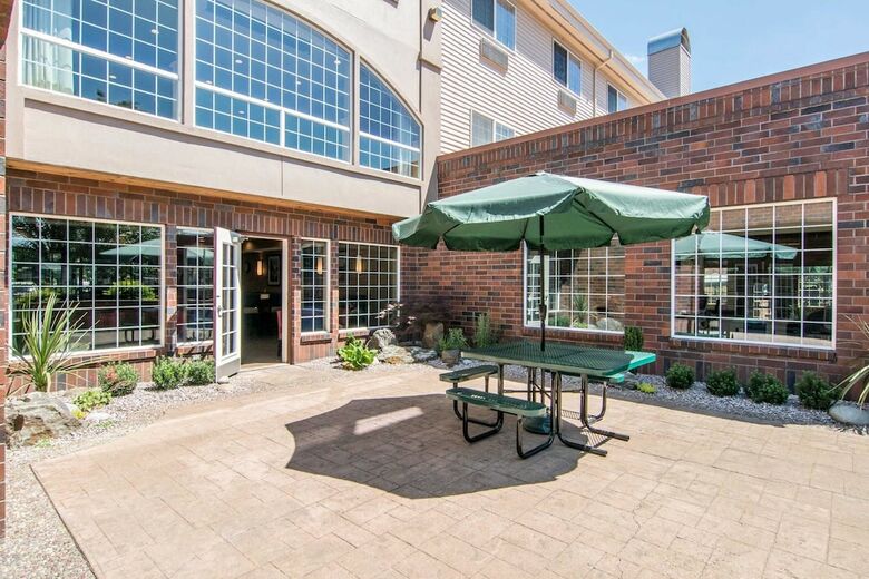 Hotel Comfort Suites Linn County