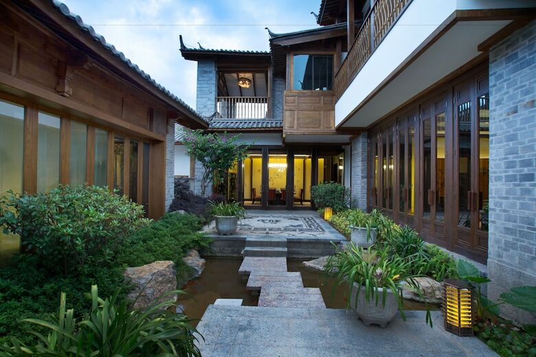 Hotel Indigo Lijiang Ancient Town