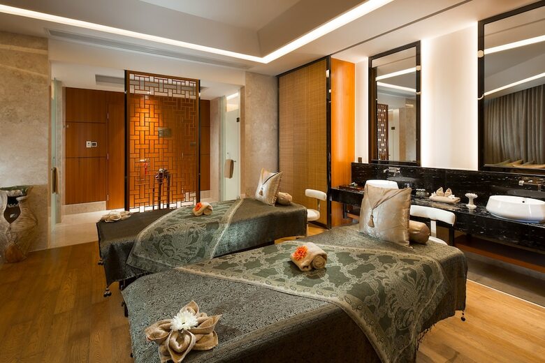 Hotel Crowne Plaza Sanya City Center