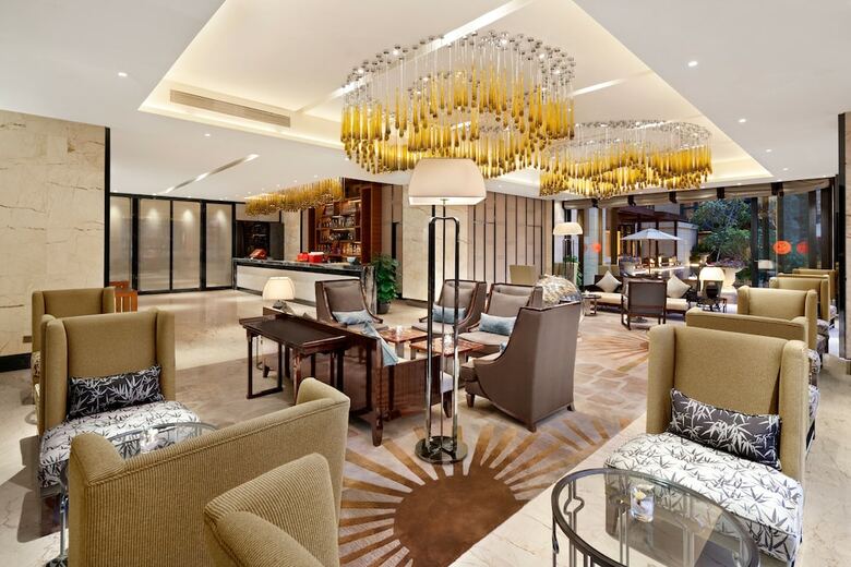 Hotel Crowne Plaza Sanya City Center