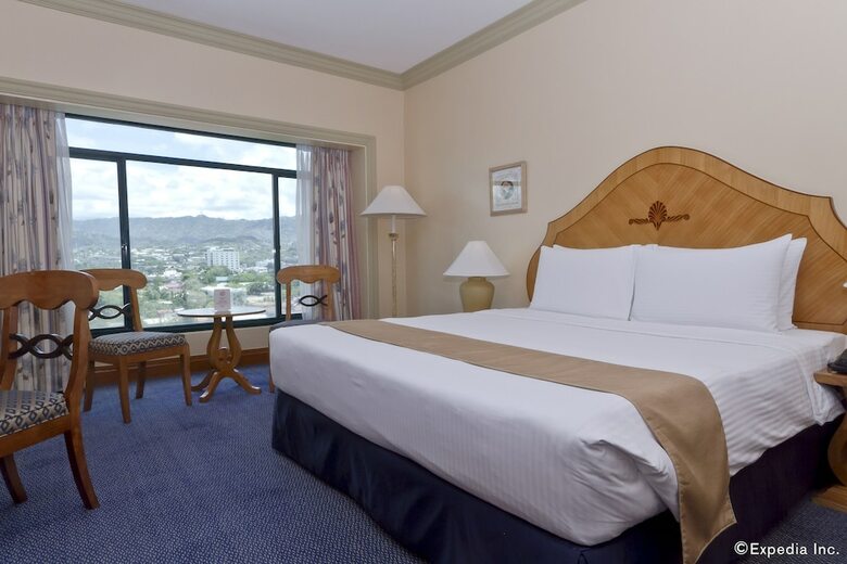 Waterfront Cebu City Hotel & Casino