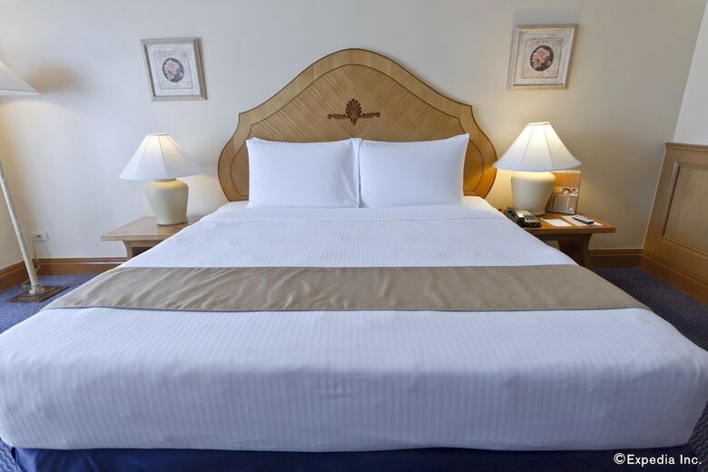 Waterfront Cebu City Hotel & Casino