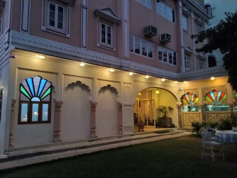 Hotel Anuraag Villa