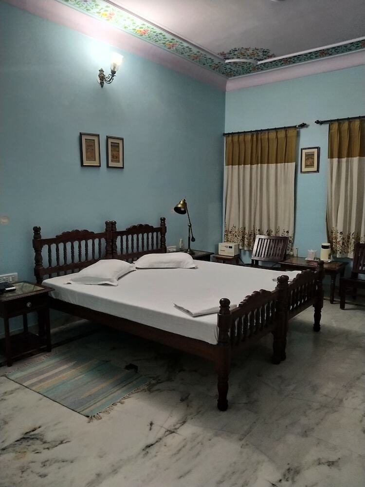 Hotel Anuraag Villa