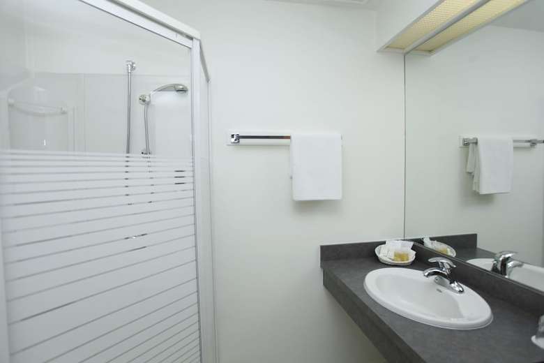 Airport Hotel Mara