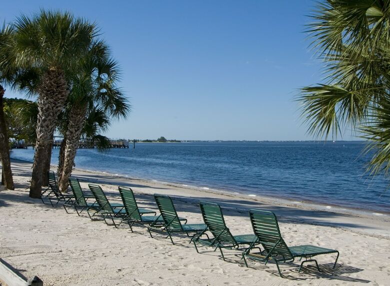 Resort Harbour Properties