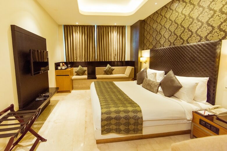 The Allure Hotel R-57