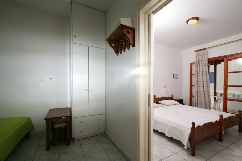 Hotel Kapetanos Rooms
