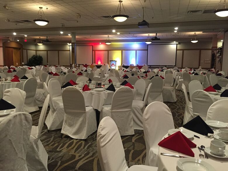 Hotel Canad Inns Destination Centre Transcona