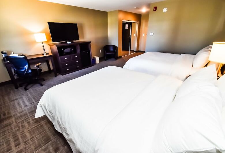 Hotel Canad Inns Destination Centre Transcona