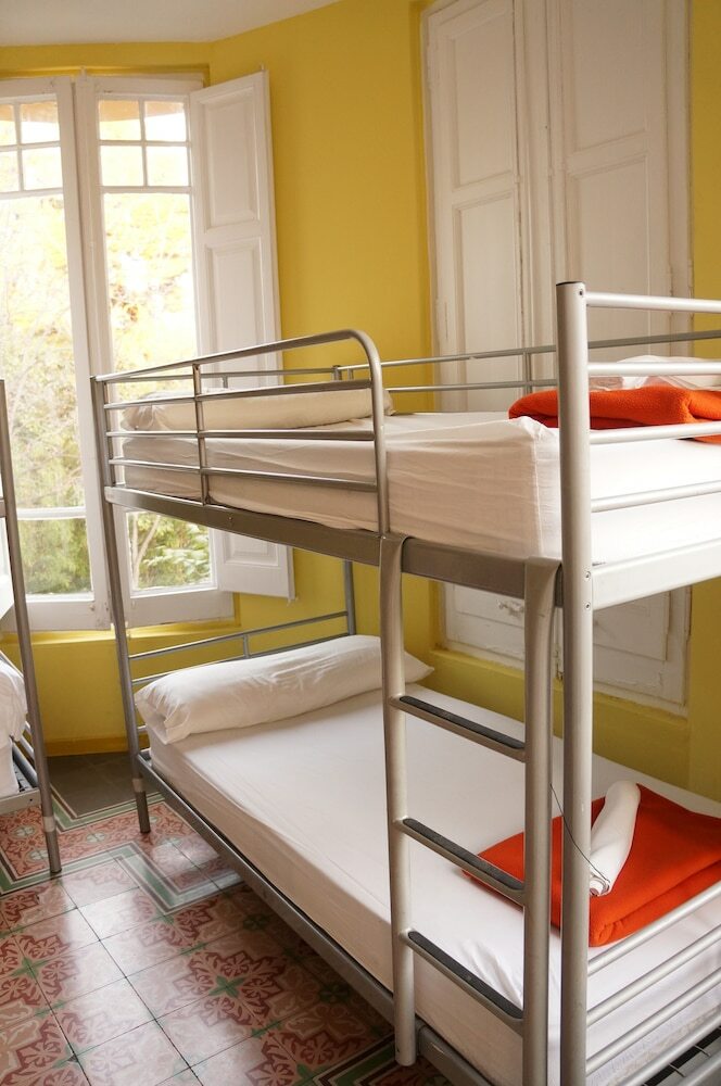 Hostal Feetup Garden House Hostel Barcelona