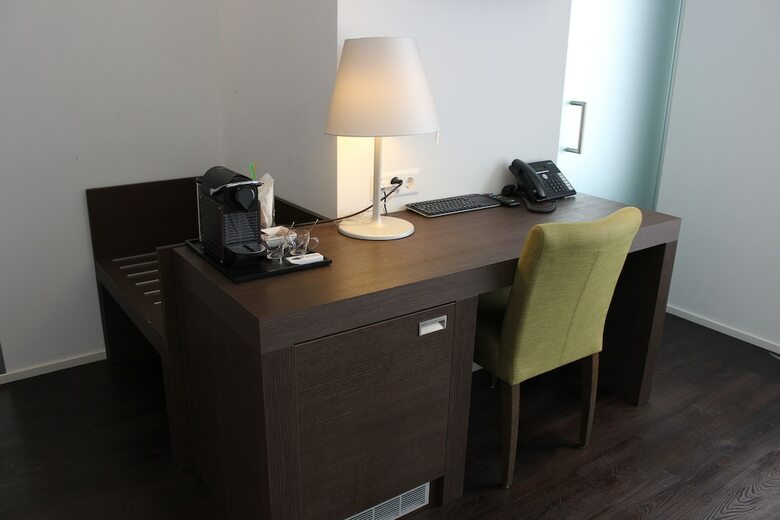 City West Hotel & Restaurant