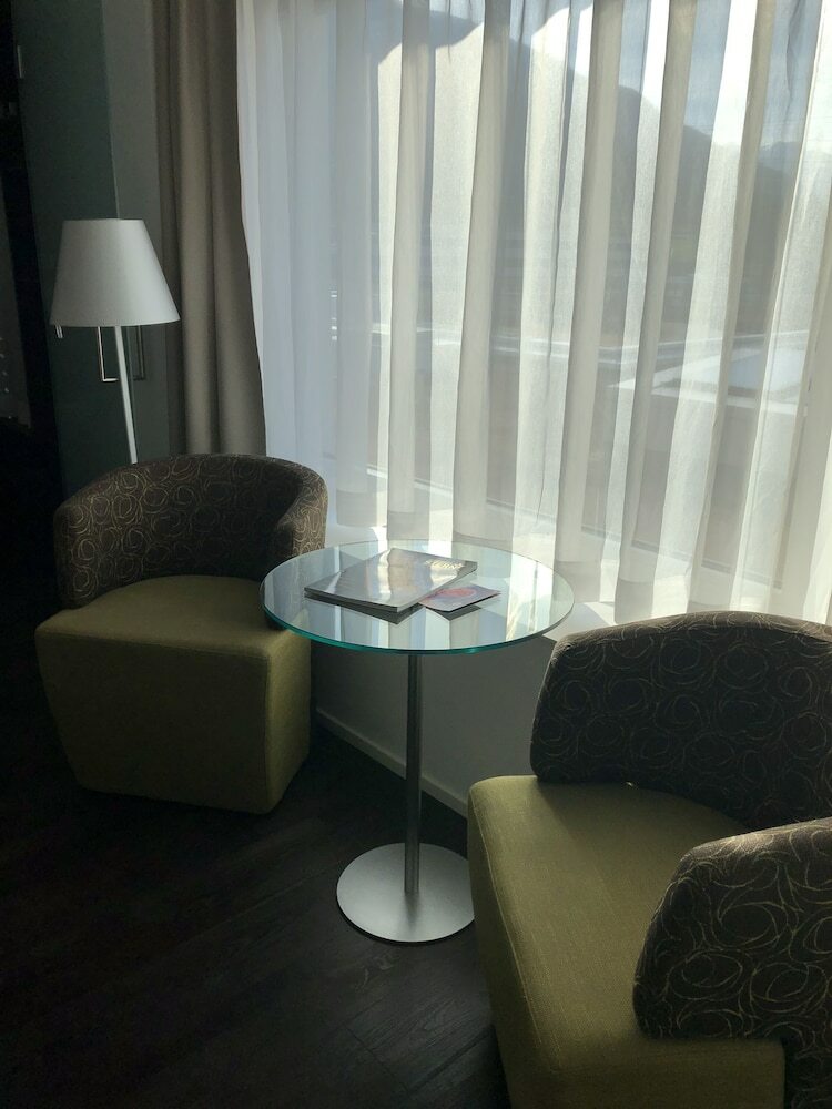 City West Hotel & Restaurant