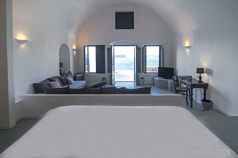 Ambassador Aegean Luxury Hotel And Suites