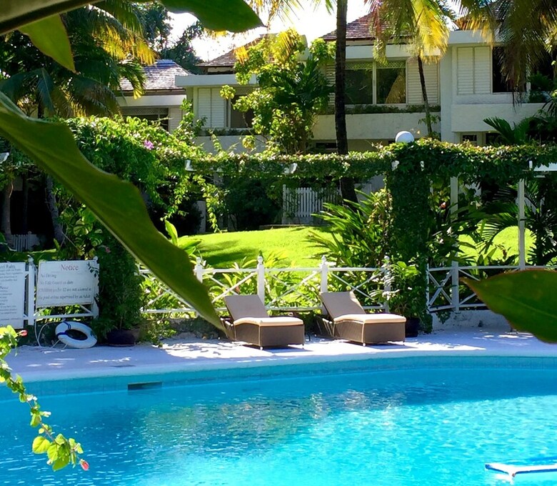 Apartamento Goblin Hill Villas At San San