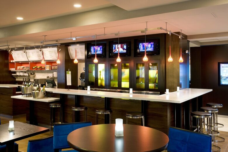 Hotel Courtyard By Marriott Sfo - Oyster Point Waterfront