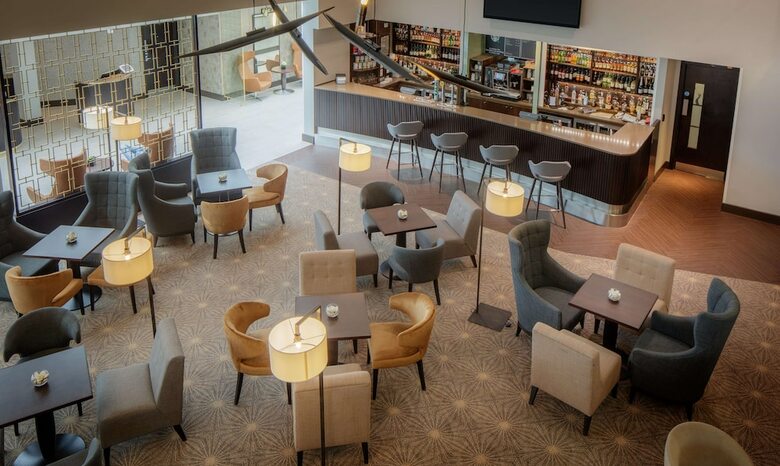 Hotel Doubletree By Hilton London Heathrow Airport